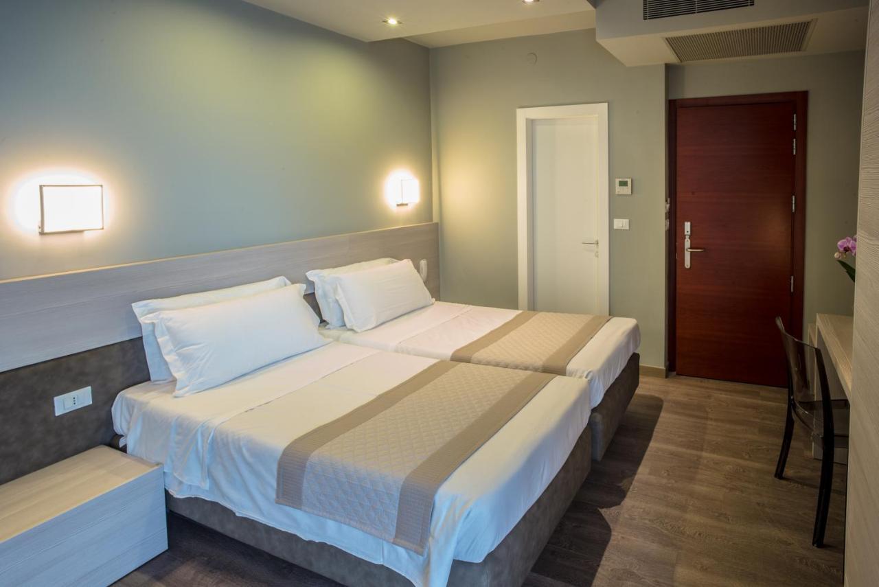 Hotel Cesare Augustus Лидо ди Йезоло Екстериор снимка