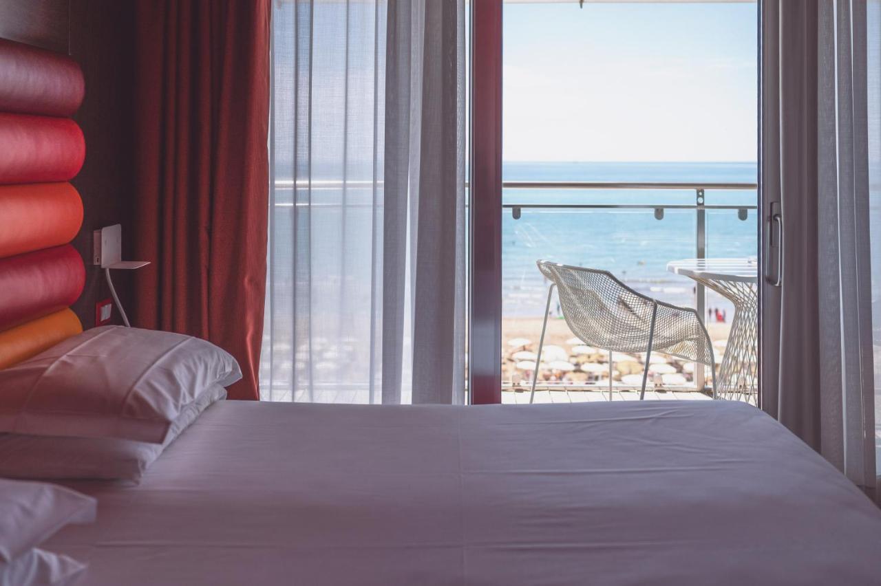 Hotel Cesare Augustus Лидо ди Йезоло Екстериор снимка